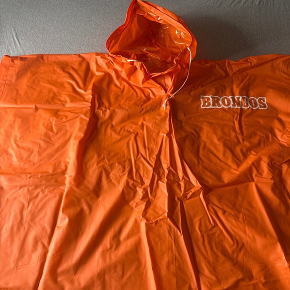 Denver Broncos Vintage Vinyl Hooded Poncho - Picture 3 of 7